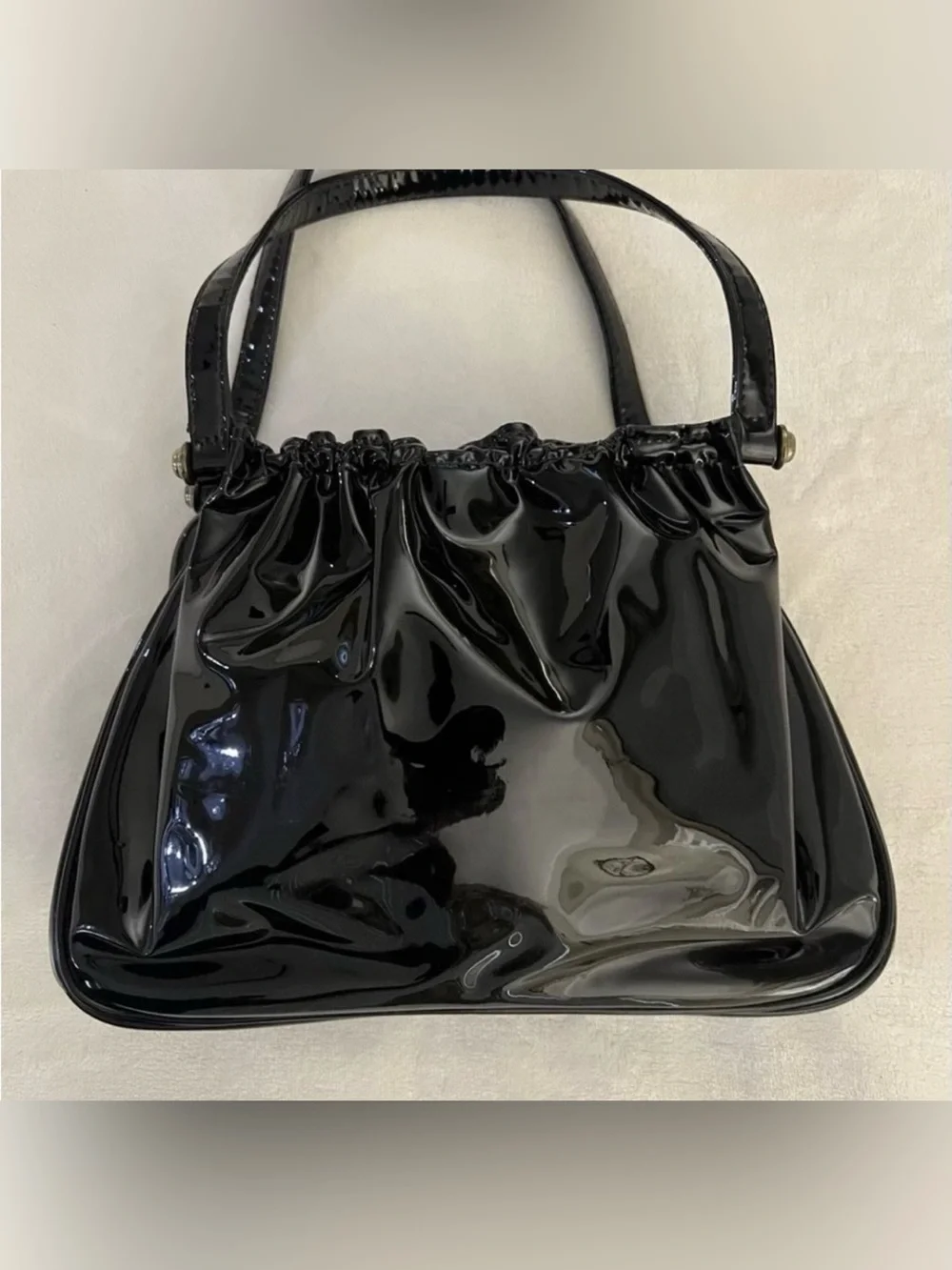 🩷 Patent Leather Top Handle Vintage Bag / Black Gold Hardware 💚
